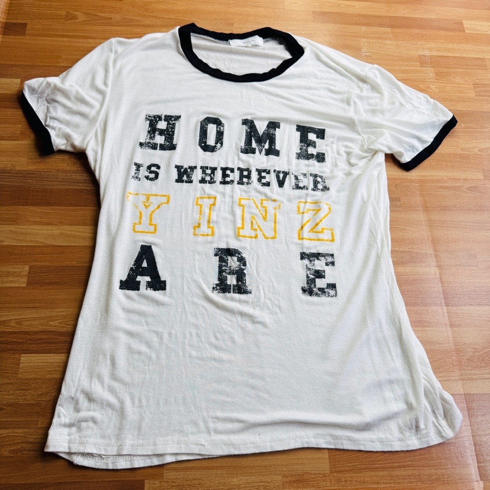 Obsessive Love Pittsburgh yinzers black and gold tshirt medium
